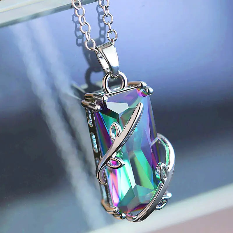 Exquisite Rainbow Zirconium Leaf Necklace with Chain