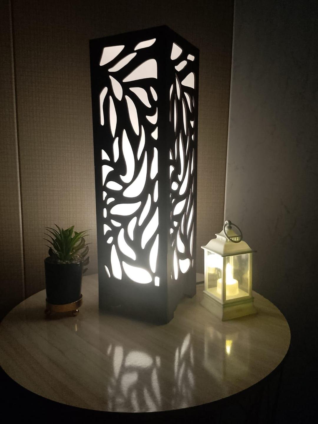 Wooden Leaf Pattern Table Lamp with Warm LED Light