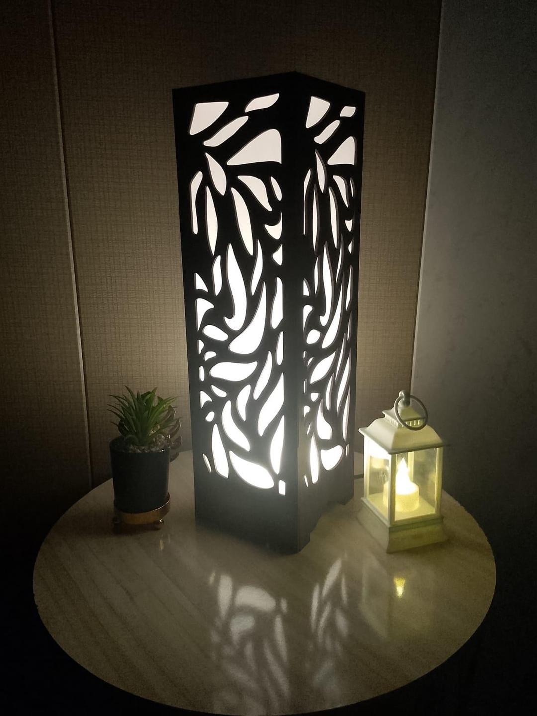 Wooden Leaf Pattern Table Lamp with Warm LED Light