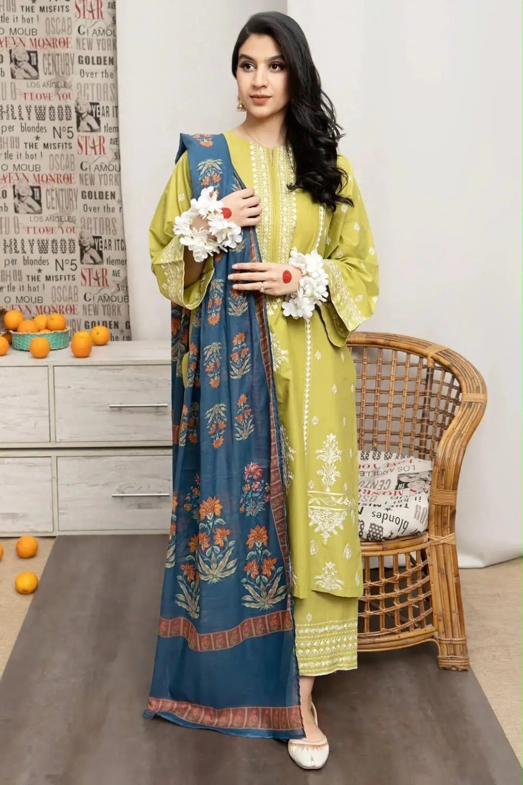 3 Pcs Women's Unstitched Embroidered Suit