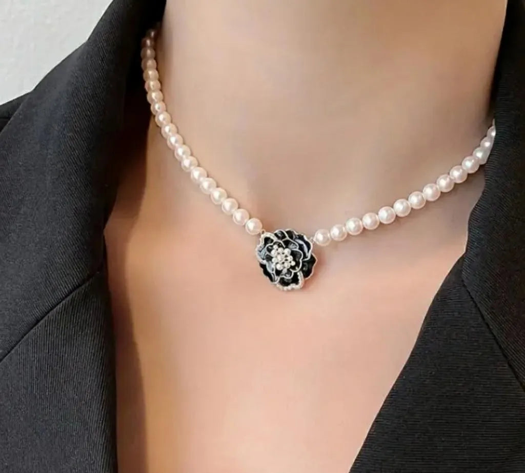 Black Floral Pearl Necklace Set for Women