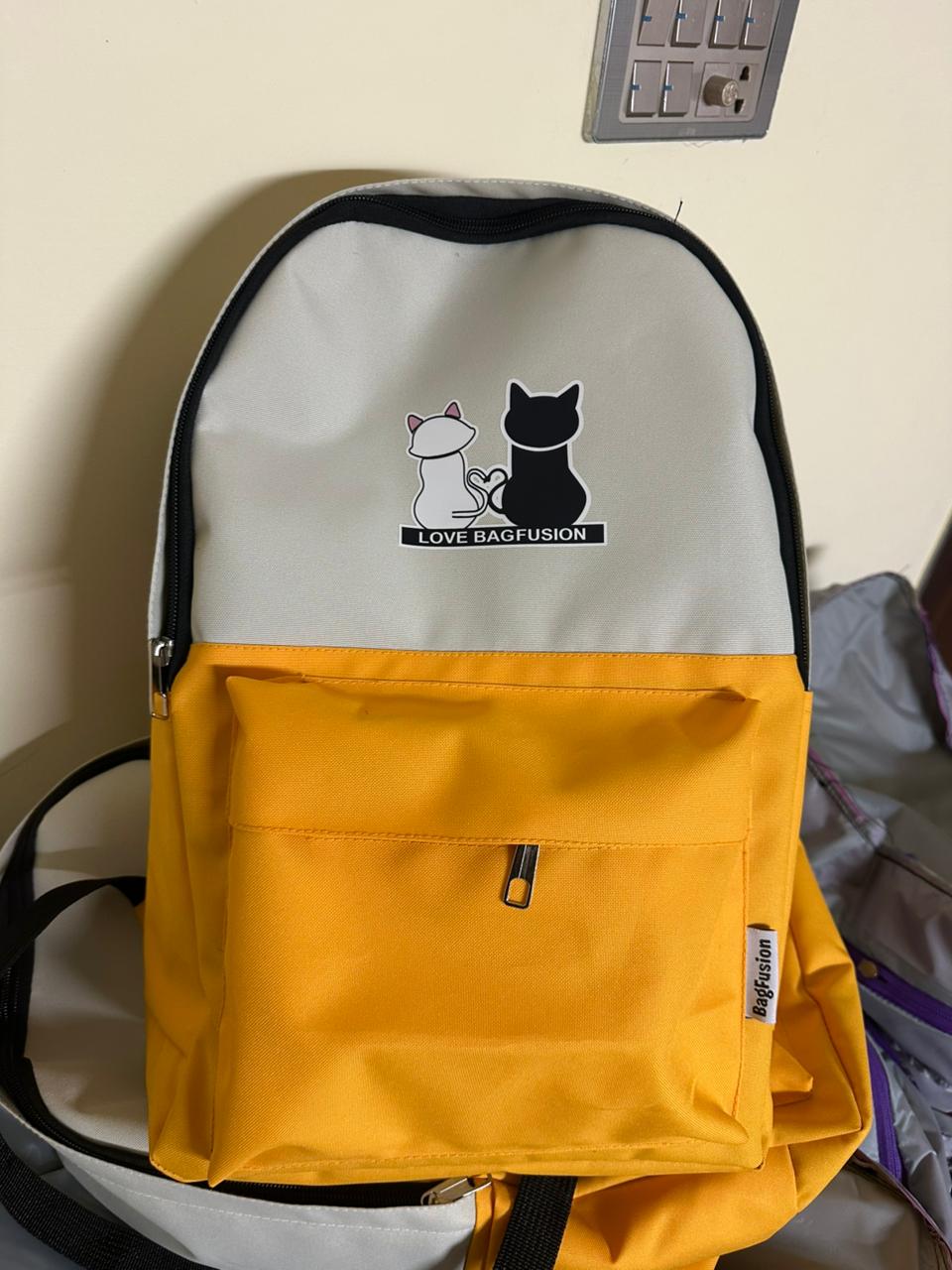 Cute Cat Print 4-In-1 School Bag Set For Girls – Backpack, Handbag, Crossbody Pouch, Pencil Case & Lunch Bag Stylish Combo Black