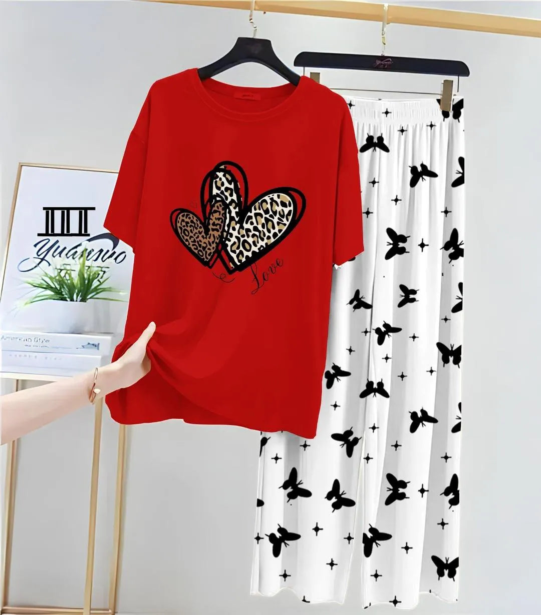 Women Red Leopard Heart Night Suit 2Pcs Medium to XL