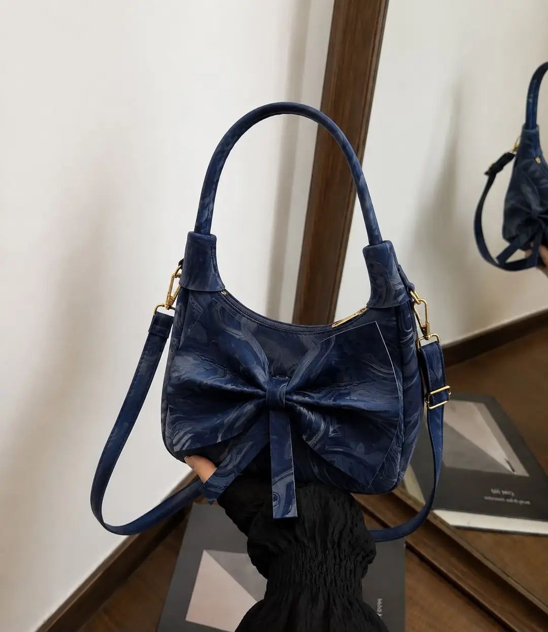 Girl's Leather Textured Shoulder Bag