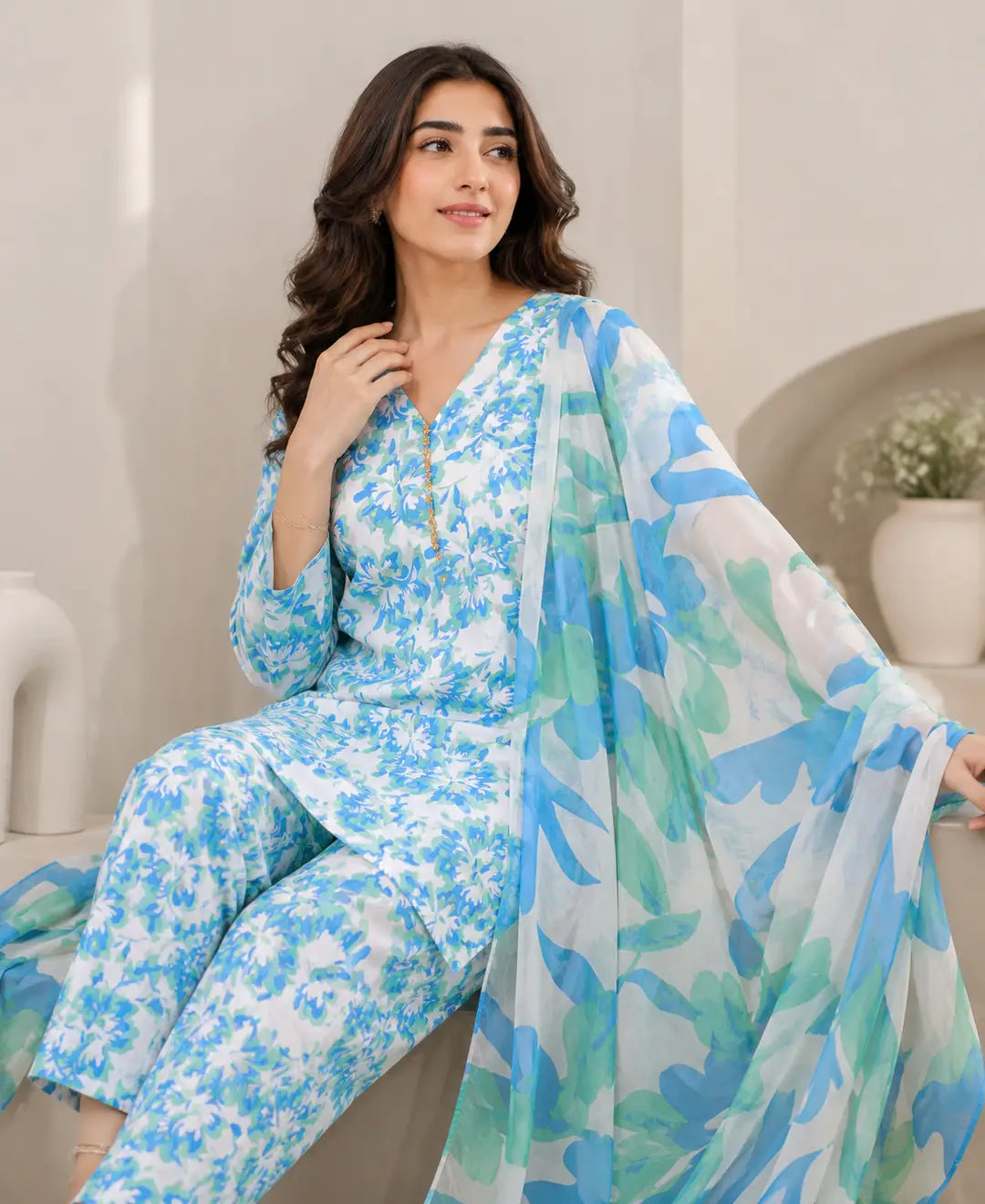 3 Piece Swiss Lawn Suit for Women - Digital Printed Lawn Dress with Crinkle Chiffon Dupatta