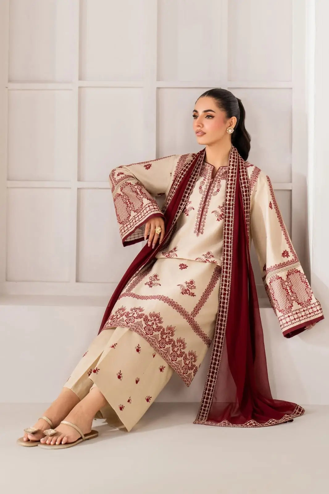 3 Pcs Women's Unstitched Embroidered Suit
