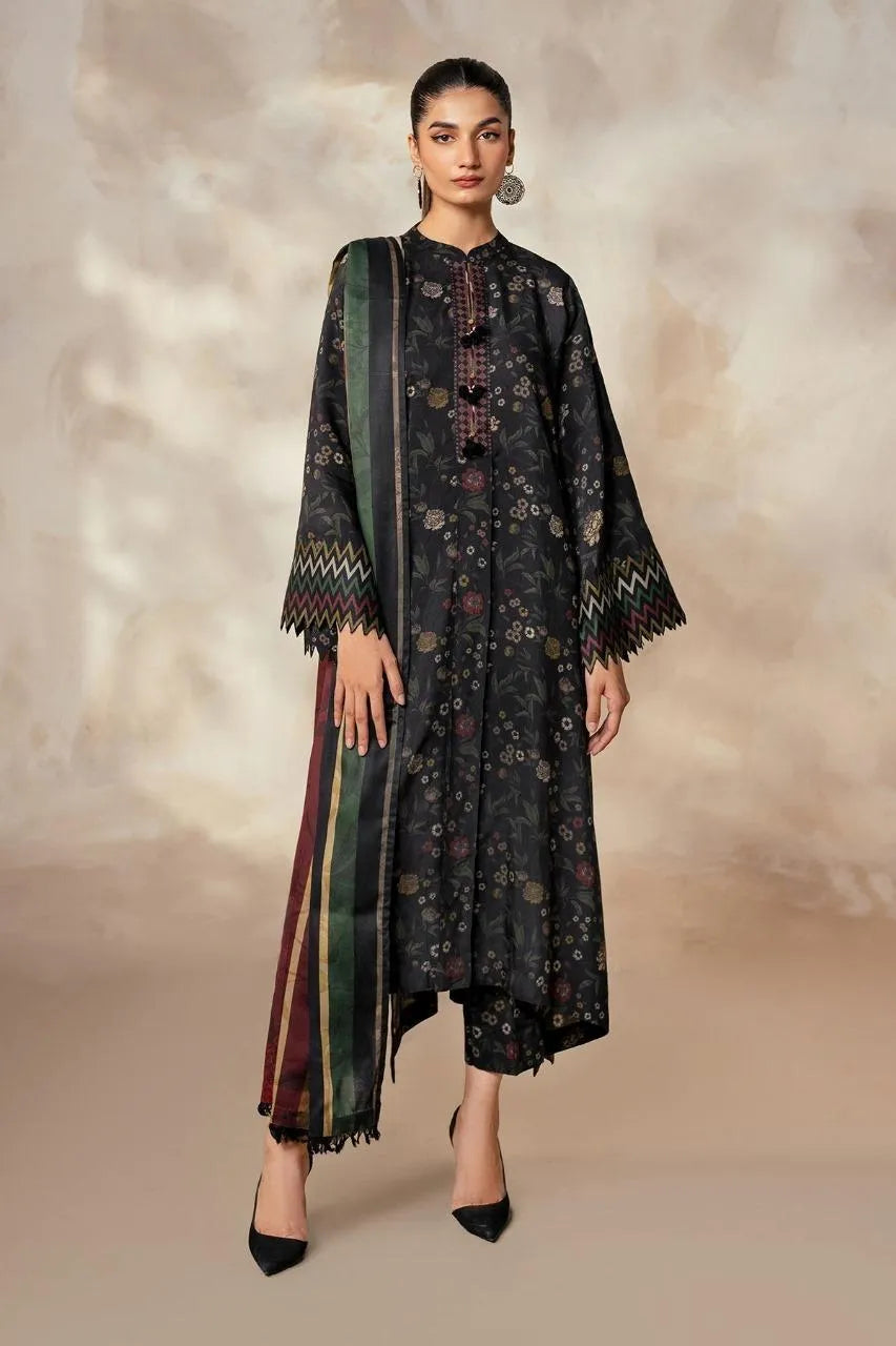 Barouqe Bana Doriya Black Embroidered Kurta Set with Shawl